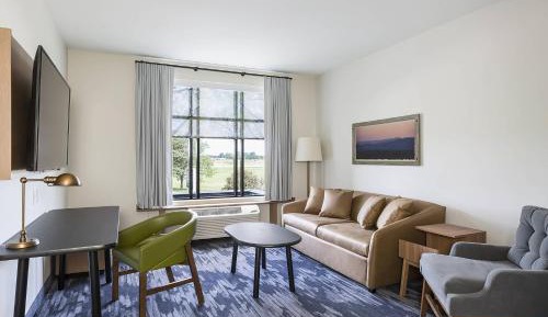 King Suite with Living Room and Sofa Bed
