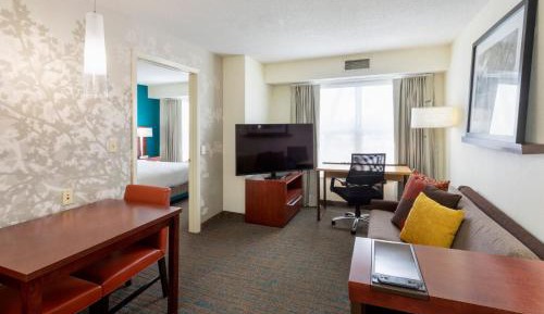One-Bedroom Queen Suite with Sofa Bed