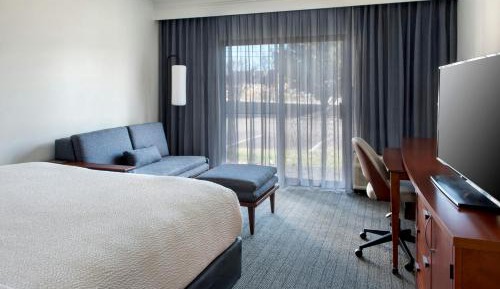 King Room with Sofa Bed
