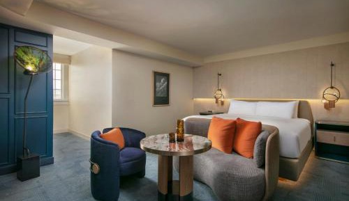Premier King Room