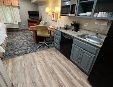 Studio Suite with Two Double Beds