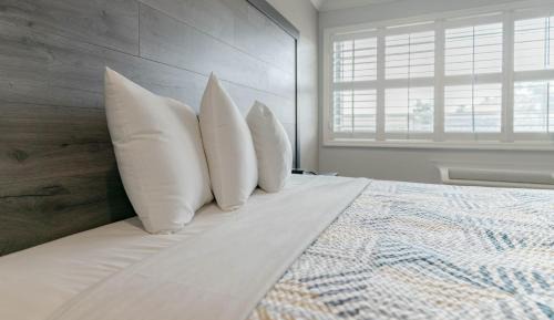 King Room with Two King Beds - Non-Smoking