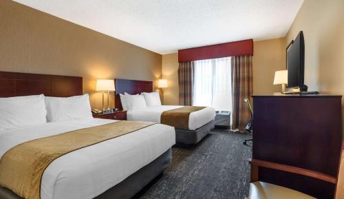 Queen Room with Two Queen Beds - Non-Smoking