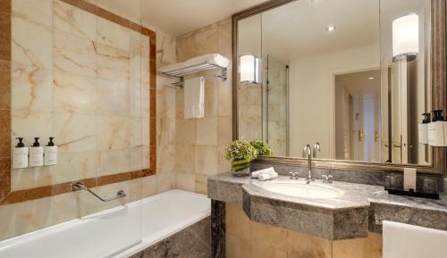Junior King Suite