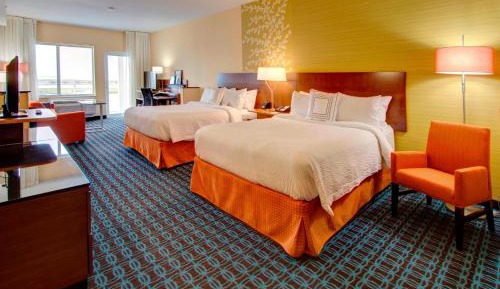 Queen Suite with Bay View