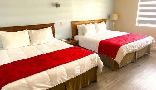 2 King Beds, One-Bedroom, Suite, Non-Smoking