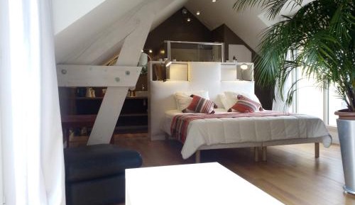 Deluxe Double Room with Shower