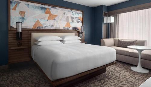 Concierge lounge access, Guest room, 1 King