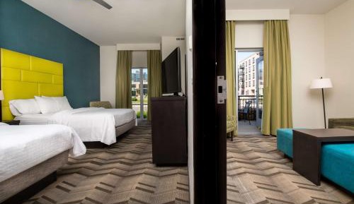 One-Bedroom Suite with Two Queen Beds and Patio - Non-Smoking