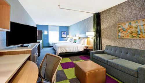 Queen Studio with Two Queen Beds - Non-Smoking