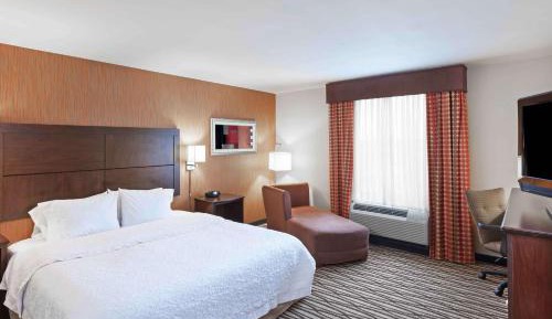 King Room with King Bed - Non-Smoking