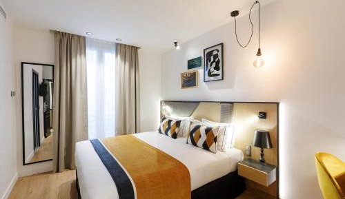 Deluxe Double Room with Pool Access