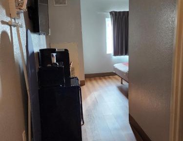1 Full Bed | ADA/RI Shower/Premium/Micfridge