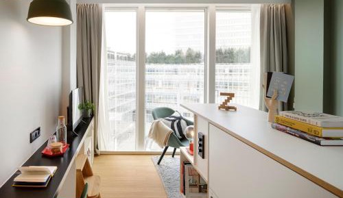 Zoku Room