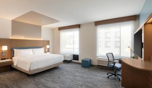 King Room - Mobility Access/Hearing Accessible