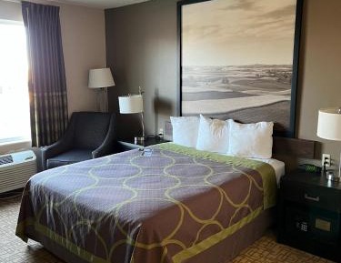 Queen Room - Mobility Access/Non-Smoking