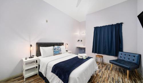 Double Room with Shared Bathroom