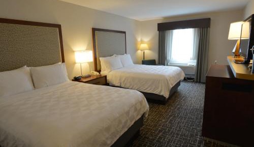 Queen Room with Two Queen Beds and Pool View