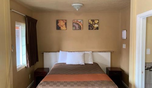Queen Room