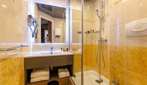 Superior Double or Twin Room - Access to swimming pool/fitness included