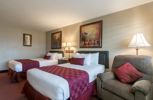 Simi Valley Hotel | Grand Vista Hotel