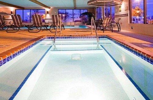 Eagan Hotel | Norwood Inn & Suites