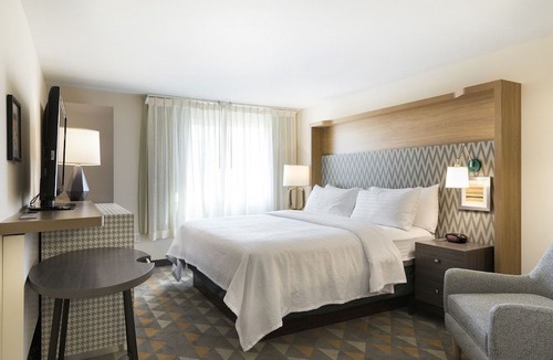 West Bloomington Hotel | Holiday Inn - Bloomington W MSP Airport Area