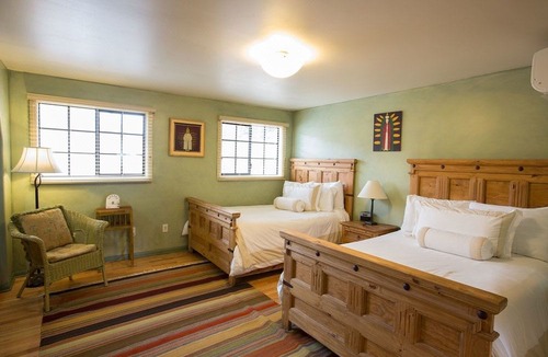 Mira Monte Hotel | Blue Iguana Inn