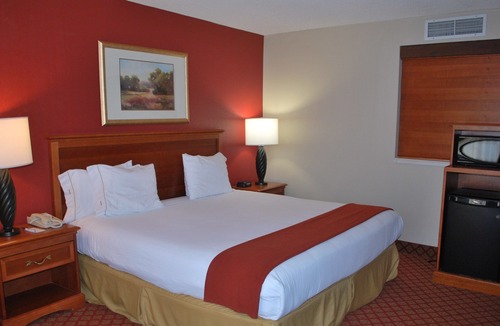 Solvang Hotel | Vinland Hotel and Lounge