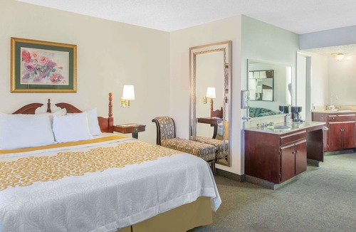 Camarillo Hotel | Days Inn by Wyndham Camarillo - Ventura