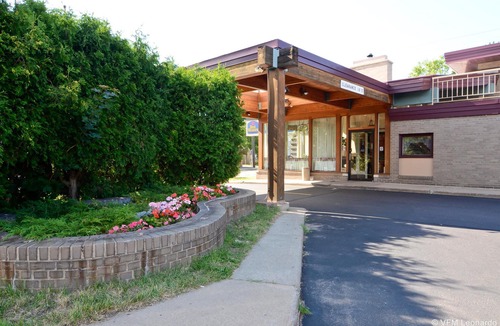 Rhinelander Hotel | Days Inn & Suites by Wyndham Rhinelander