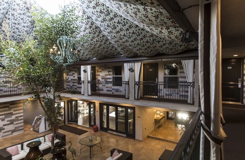 West Los Angeles Hotel | L.A. Sky Boutique Hotel