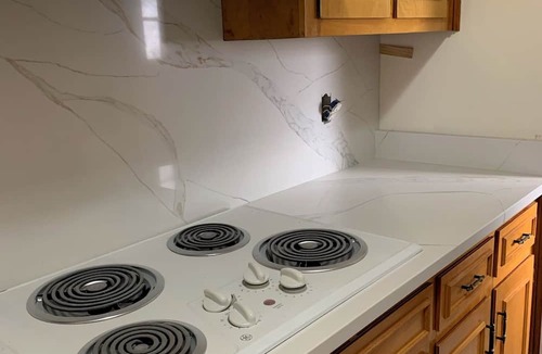 Gulf Hills House | OCEAN SPRINGS - GULF HILLS AREA nEnjoy this home away from home!