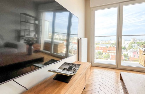Bois-Colombes Apartment | 10 Minutes From Paris - Stunning View - Scandi Zen