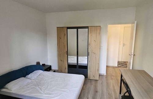 Bois-Colombes Apartment | Charming furnished 2-room apartment with garden and terrace