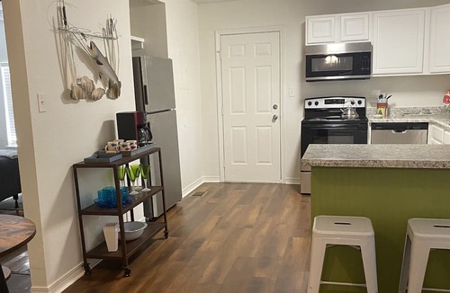 Mississippi City House | Charming cottage near beach!