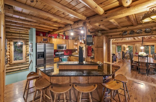 Nevis Cabin | Secluded Lake Cabin with Private Ski Trails