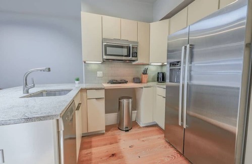 Back Bay Apartment | Classic Back Bay 1BR on Newbury Street