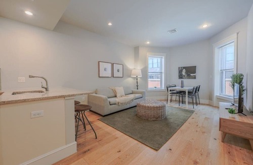Back Bay Apartment | Sun-Filled 1BR Steps from Public Garden