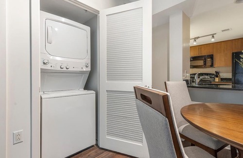 Navy Yard Apartment | Landing | Incredible 2BD, Courtyard