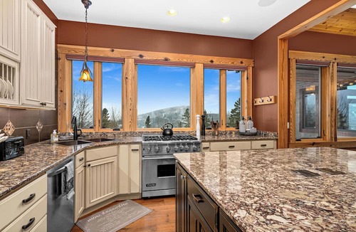 Lutsen Cabin | Panoramic Views of Lake Superior! Eagle Mountain Lodge at Lutsen