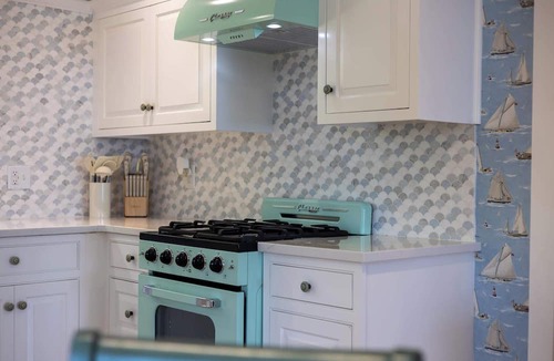 Wareham Center House | Edgewater Sanctuary | Fully Off Grid Ocean Cottage | Directly on Buzzard's Bay