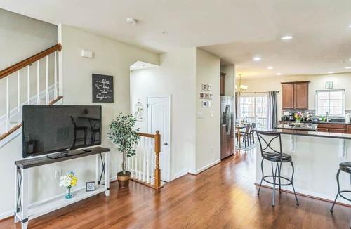 Elkridge House | Serenity Stay | Near BWI, Baltimore & DC