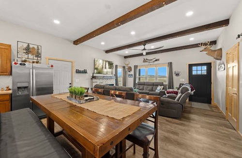 Markville House | Hibernation Station - 6BR On the Trails!