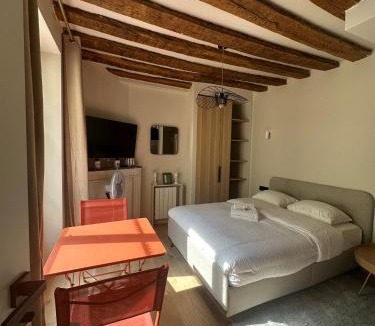 Les Iles Apartment | Magnifique Studio ile saint louis - Paris 4 - 2P