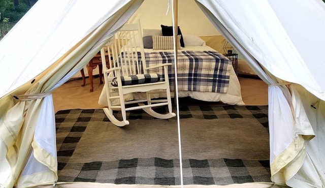 Incredible Secluded Tipi with Barbecue in Saint Croix Falls, Wisconsin