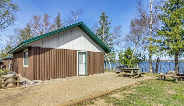 Gull Lake Escape: Cabin w/Access to Dock, Beach