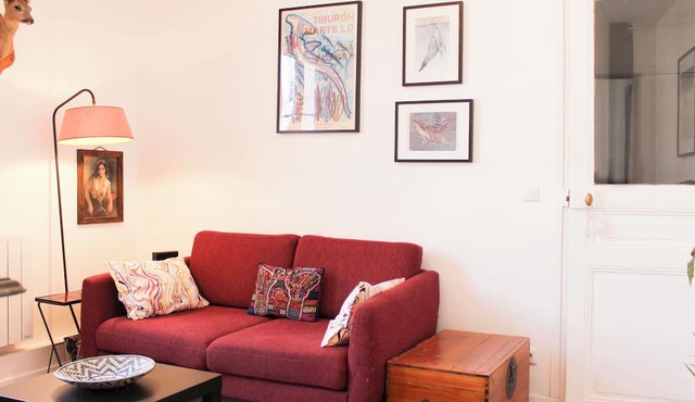 Charming Paris 19th Apt for Two