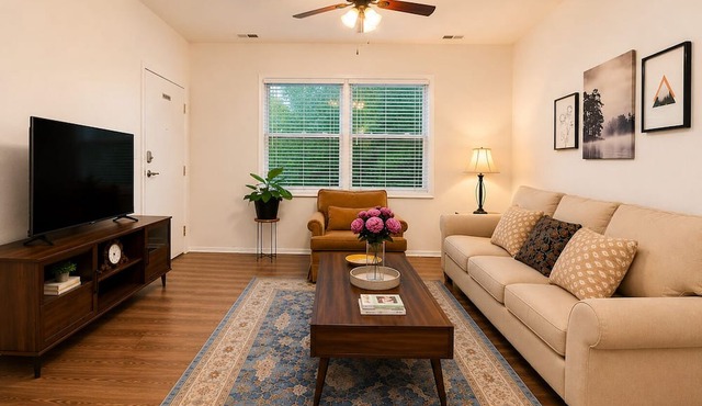 Entire home near Capitol Hill!