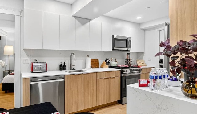 Spacious 4BR| MIT & Harvard| Subway| Sleeps 12